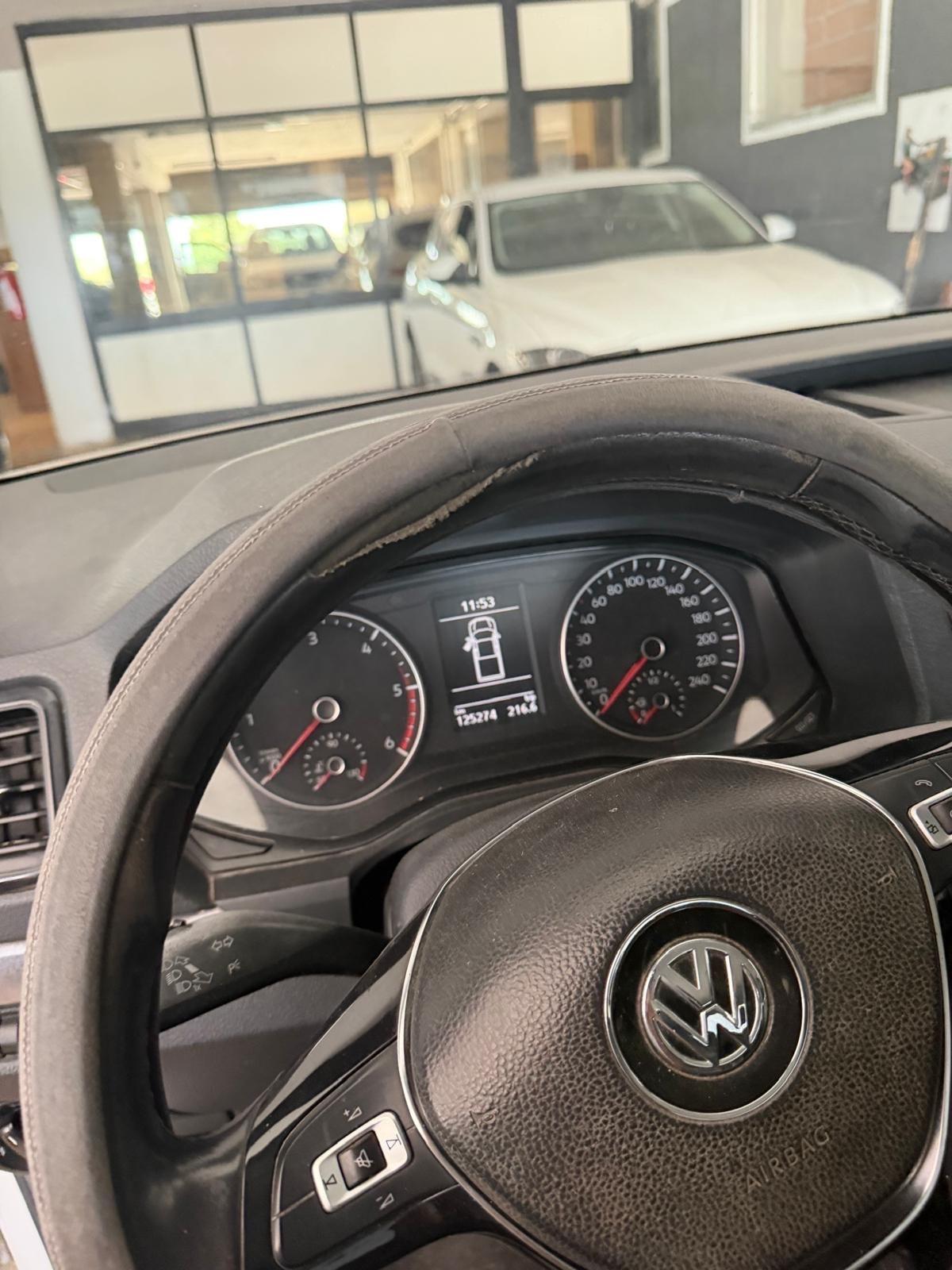 Volkswagen Amarok 3.0 V6 TDI 4MOTION BMT permanente aut. DC Comfortline