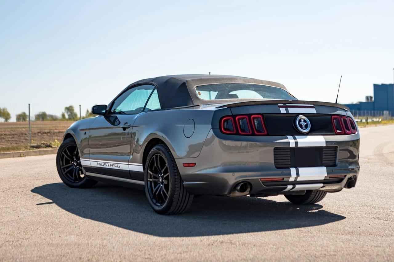 FORD MUSTANG 3.7 V6 cabrio