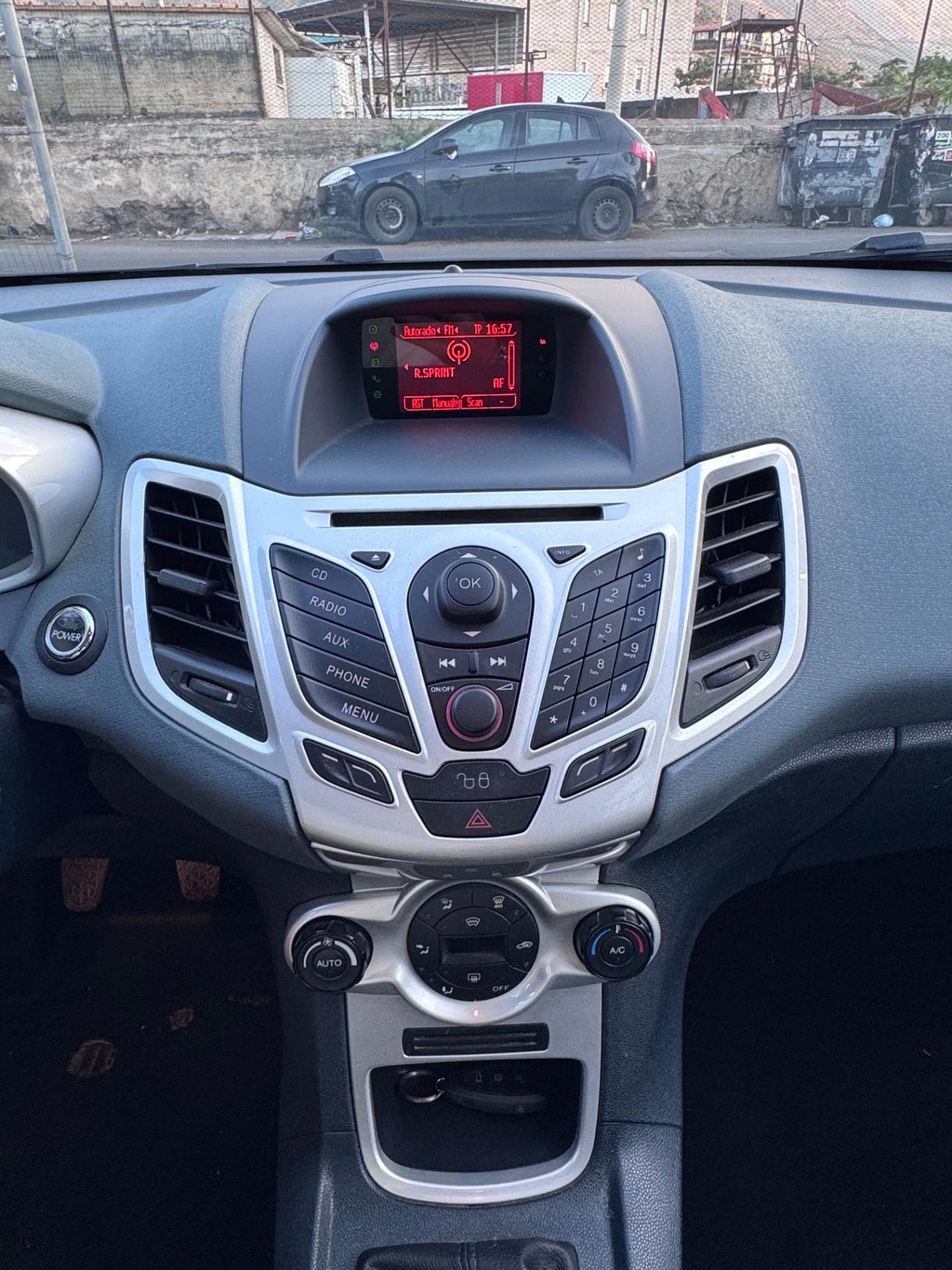 Ford Fiesta 1.4 TDCi 5p. Titanium