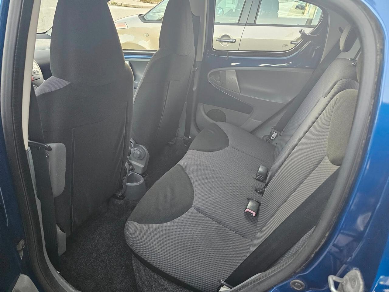 TOYOTA AYGO 1.0 60CV SOL AUTOMATIK