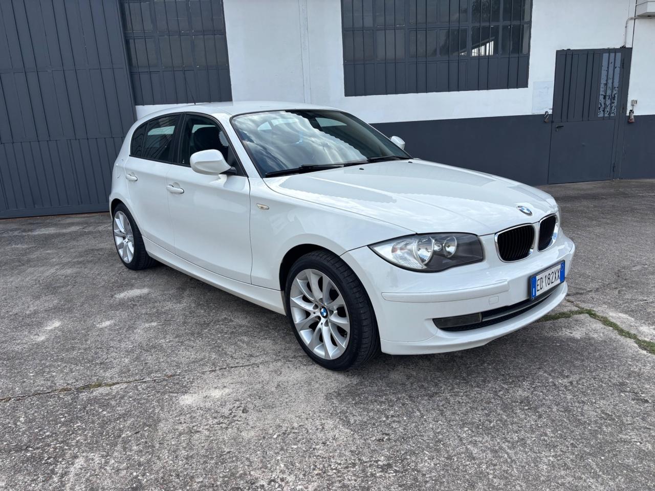 Bmw serie1 118d. 2.0D Garanzia 12 mesi