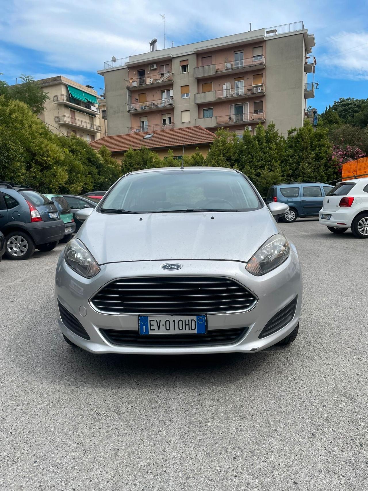 Ford Fiesta 1.5 TDCi 75CV 5 porte Titanium