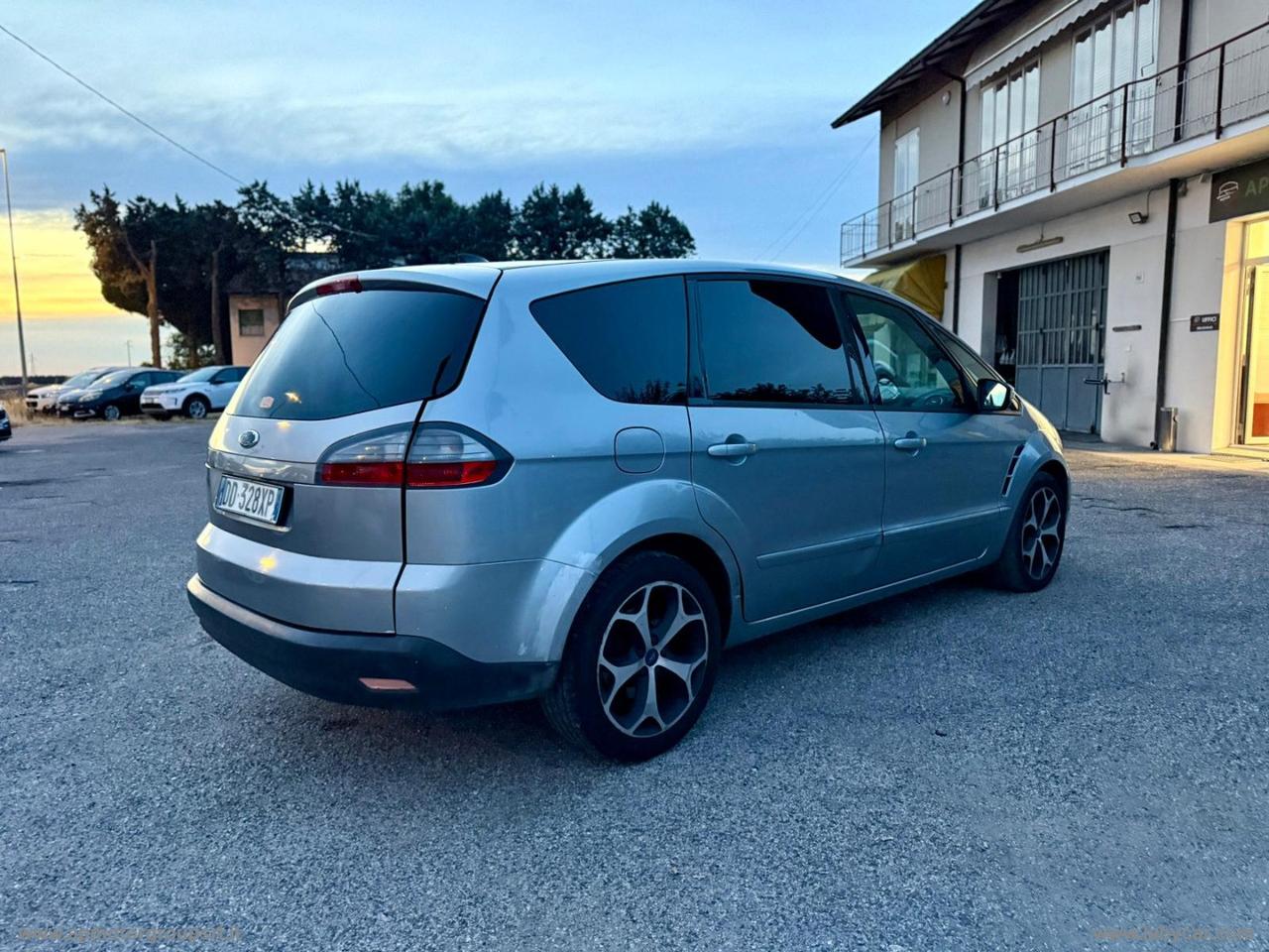 FORD S-Max 2.0 TDCi 140 CV Titanium DPF