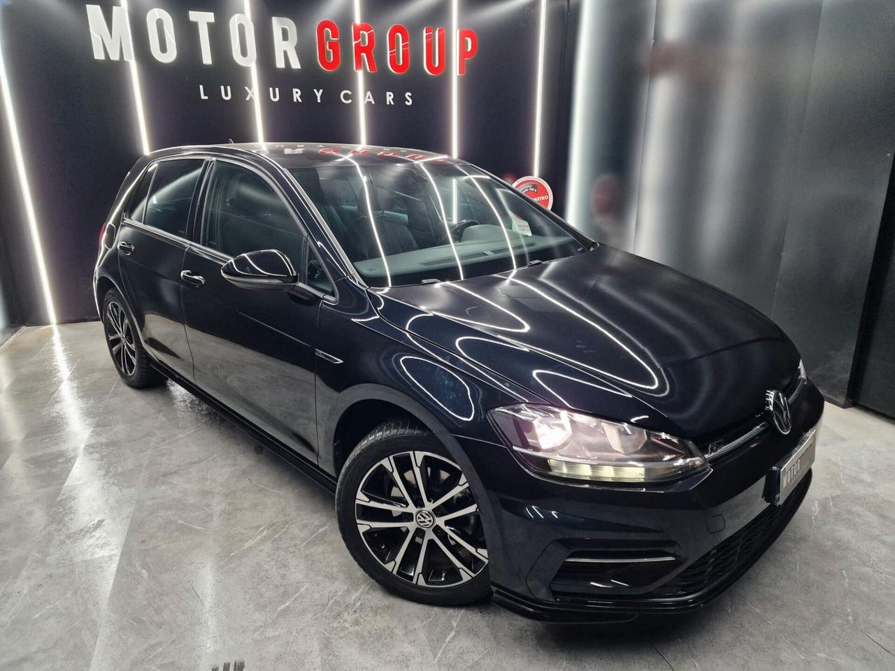 Volkswagen Golf 1.6 TDI 115 CV 5p. R line