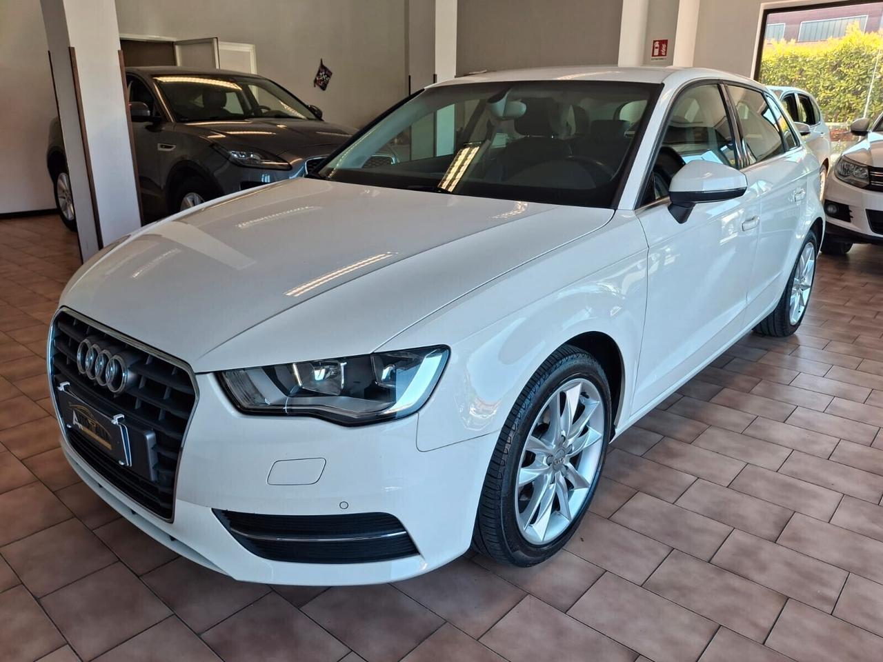 Audi A3 Sportback 1.6 tdi Business *NEOPATENTATI