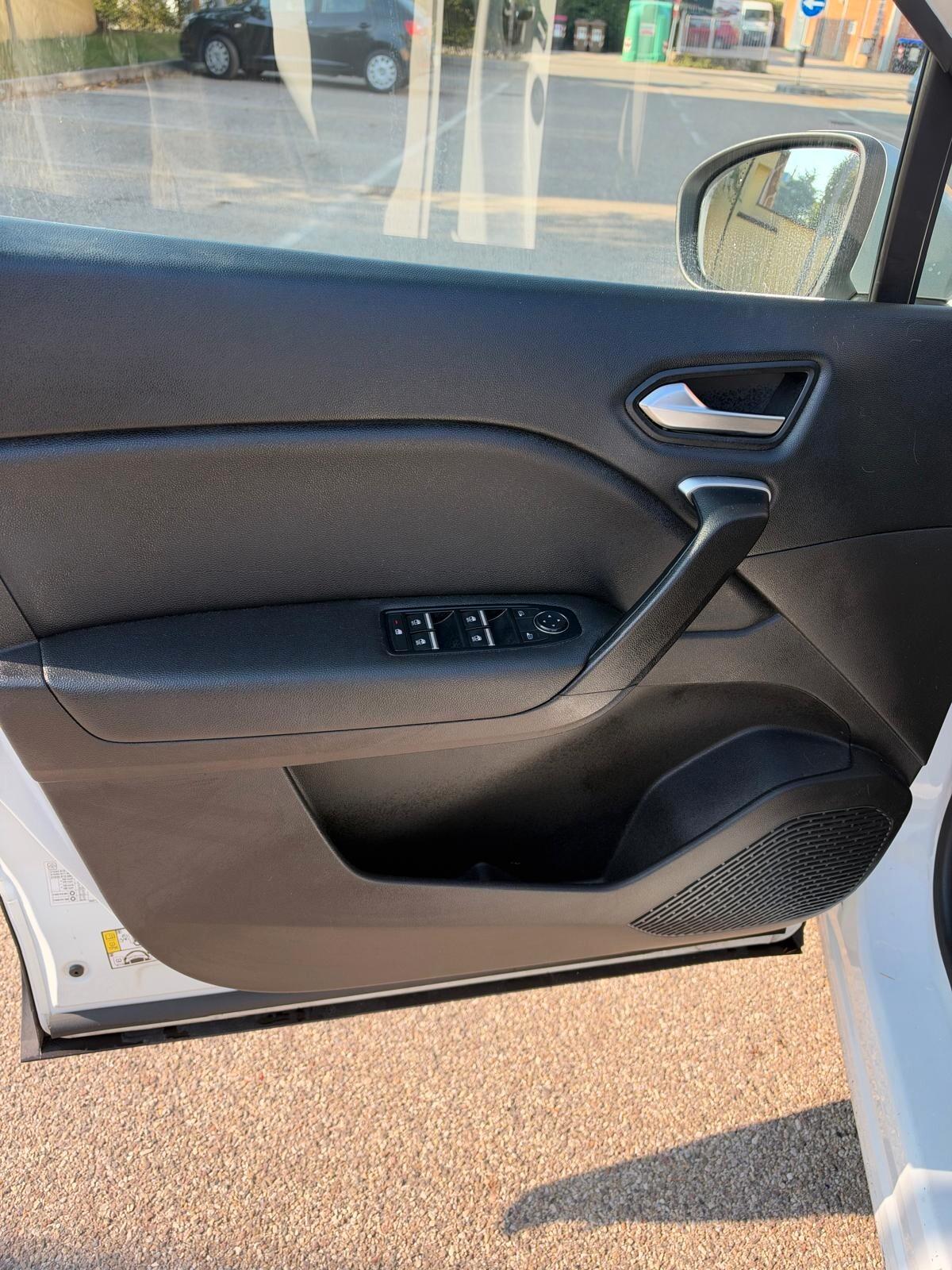 Renault Captur 1.0 tce Gpl - NAV. - NEOP. - 12 MESI DI GARANZIA -