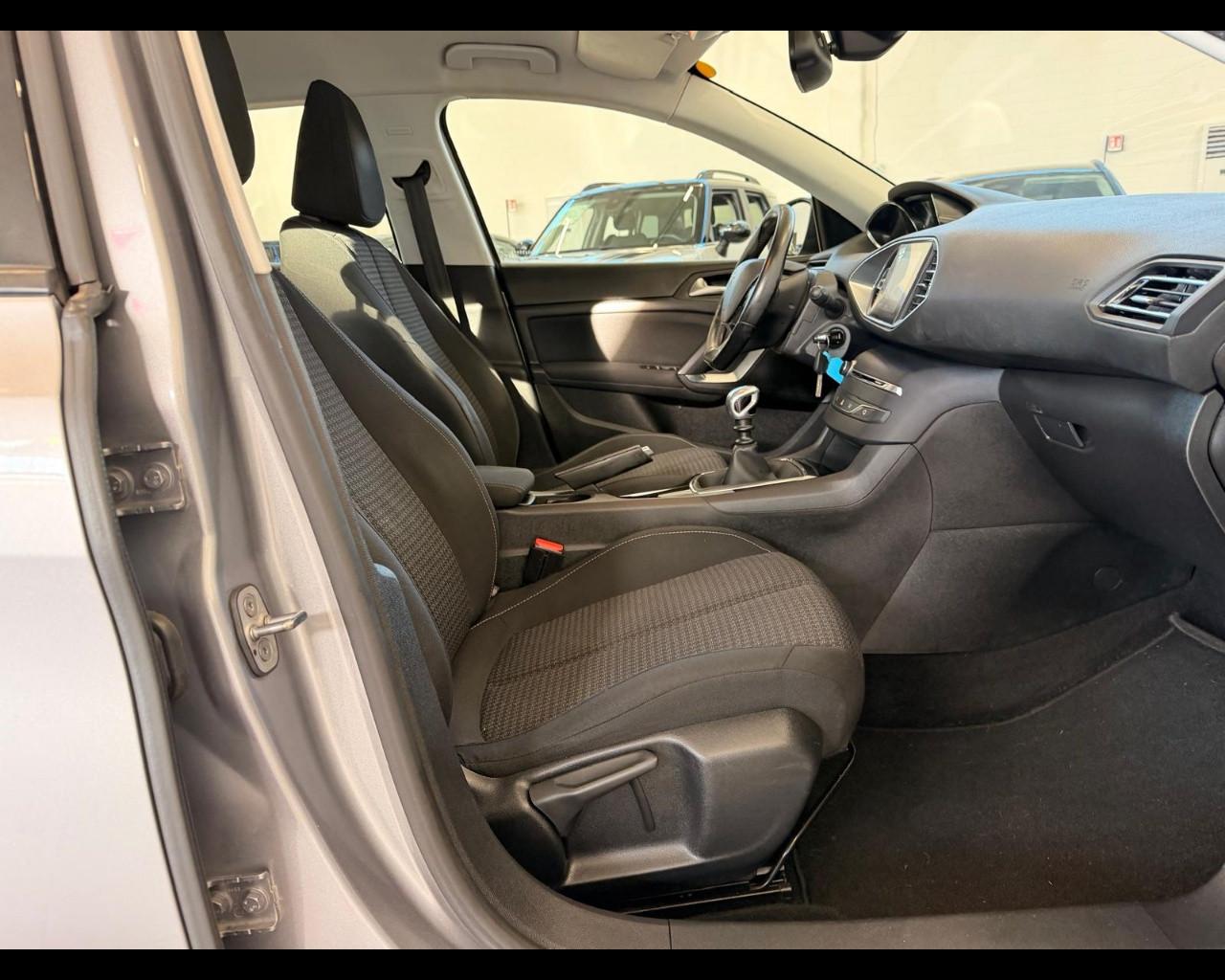 PEUGEOT 308 2ª serie - 308 BlueHDi 100 S&S Business