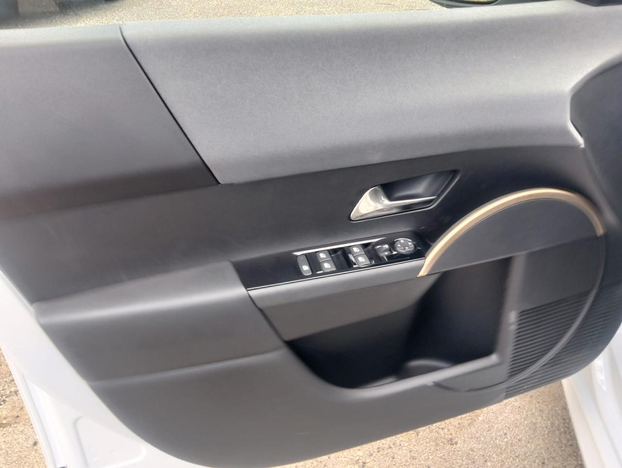Lancia Ypsilon 1.2 Hybrid e-DCT LX KM 0