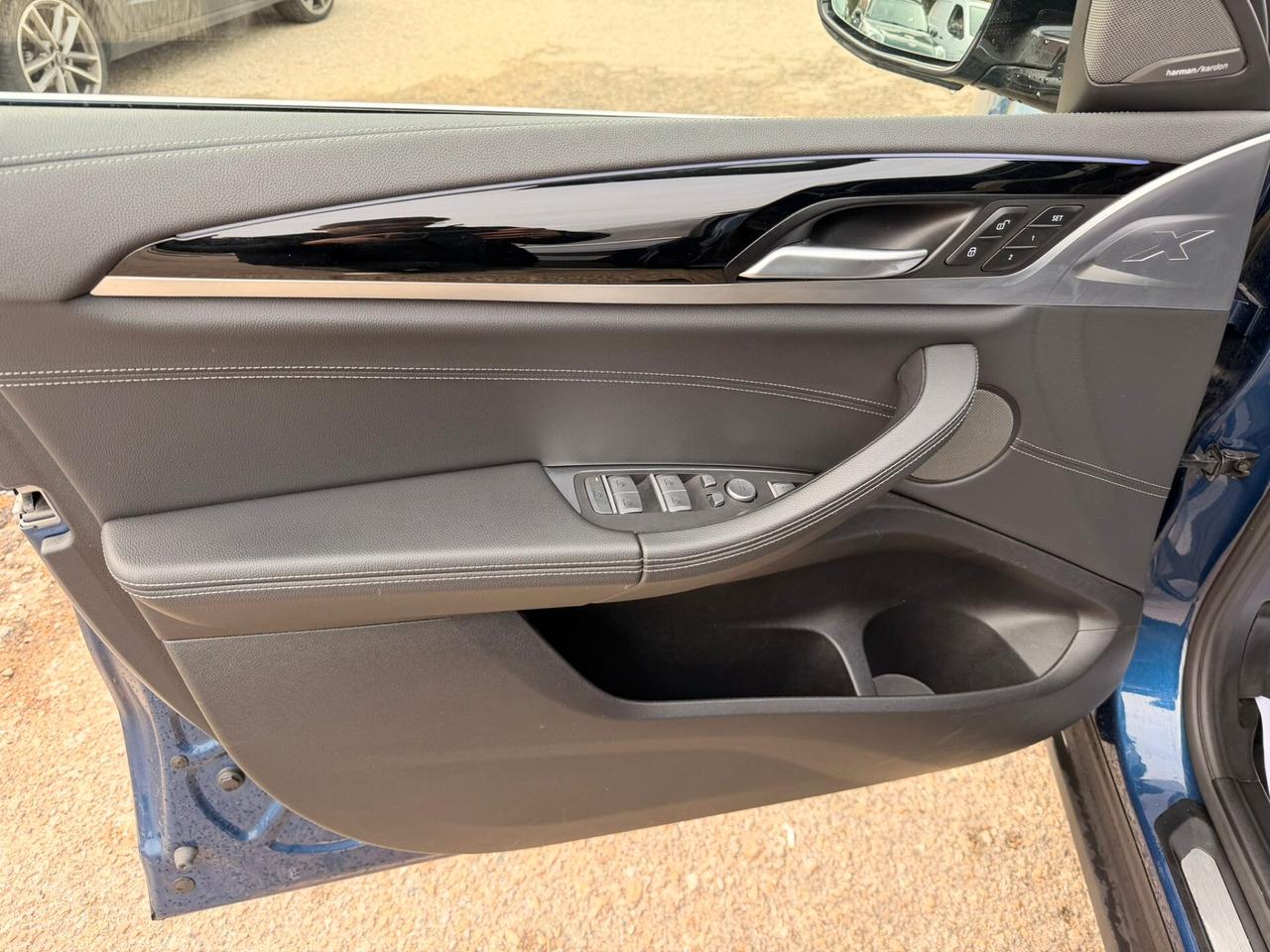 Bmw X4 xDrive20d INDIVIDUAL