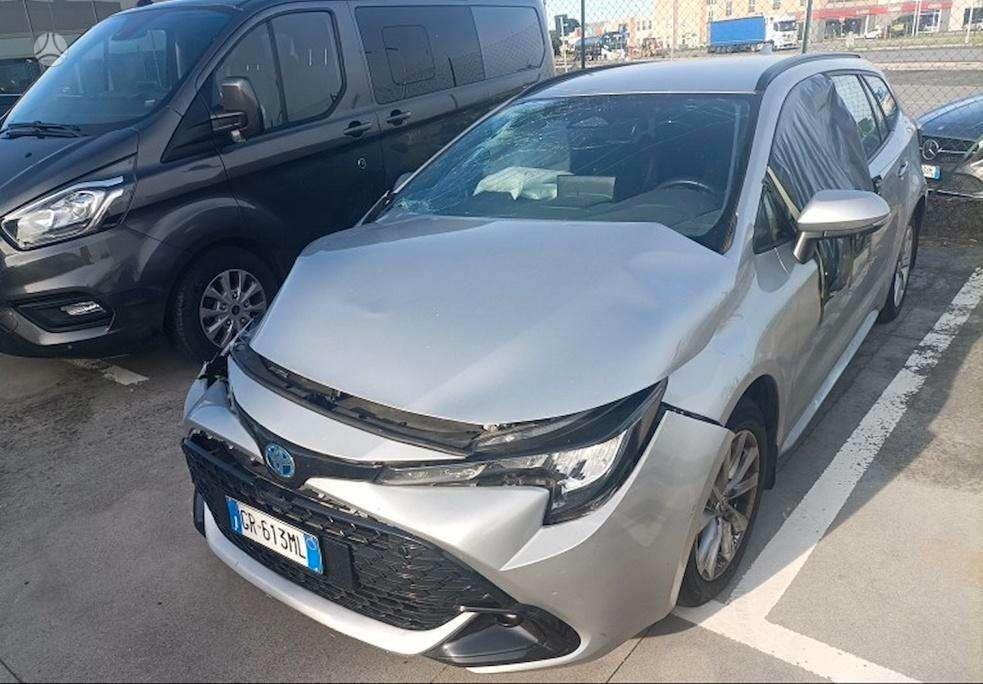 4 corolla disponibili - Toyota Corolla Touring Sports 1.8 Hybrid Business Tech