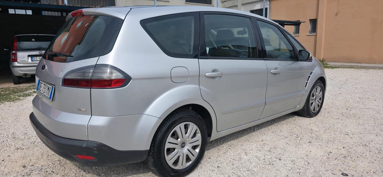Ford S-Max 2.0 TDCi 140CV Titanium 7 posti