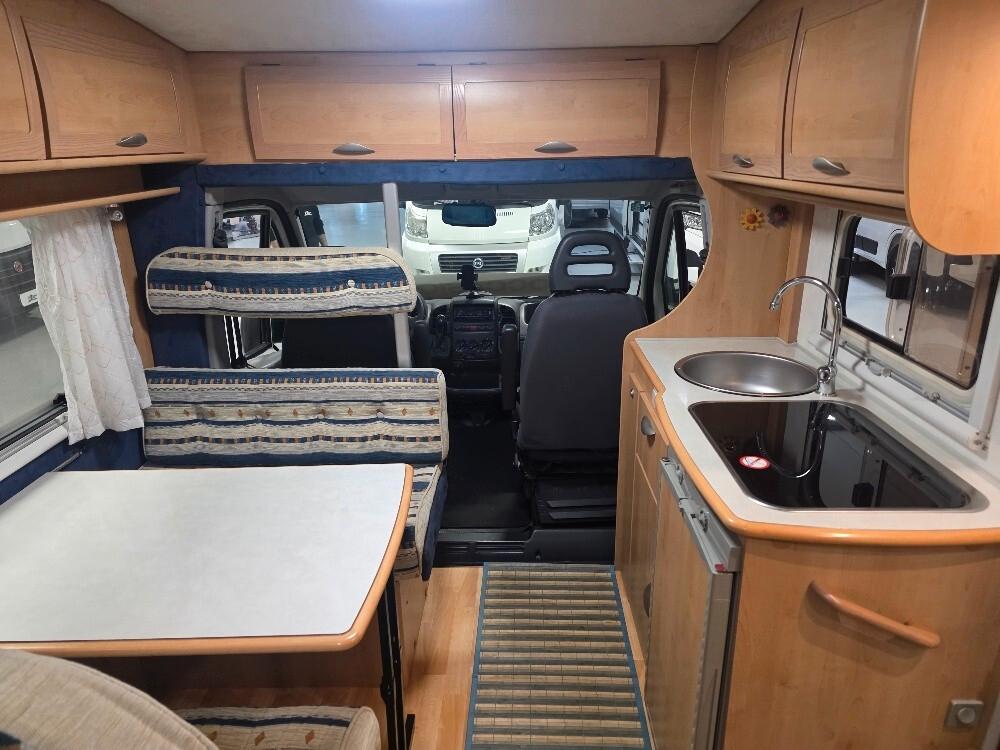 CAMPER MCLOUIS GLEN 262