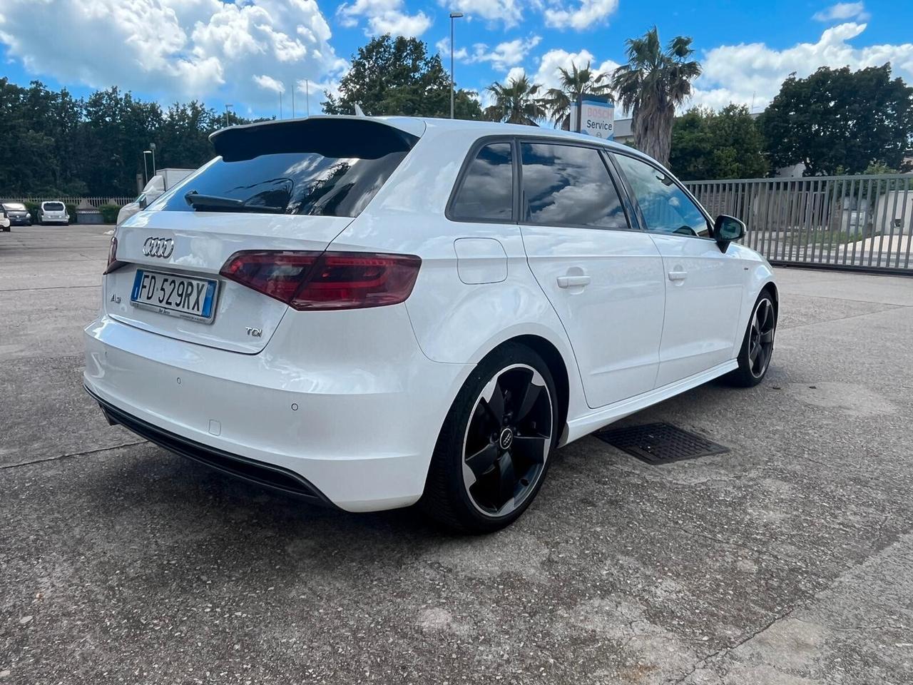 Audi A3 SPB 1.6 TDI 116cv S tronic/ line/unico pro/full led/navi/rotor