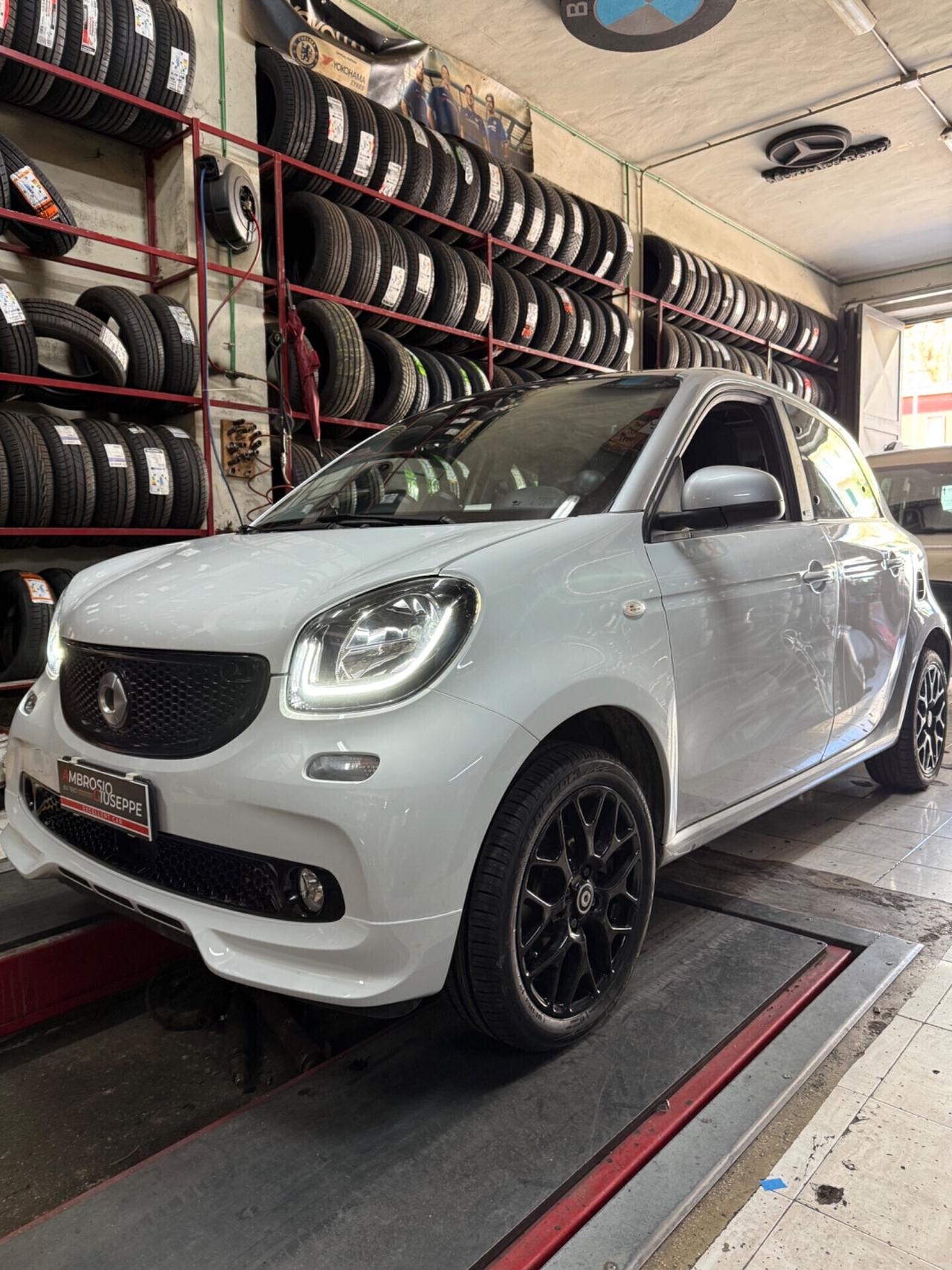 SMART FORFOUR SUPER PASSION 18000 KM
