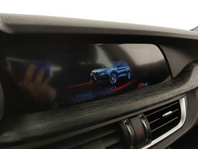 Alfa Romeo Stelvio 2.2 t Business Q4 190cv auto
