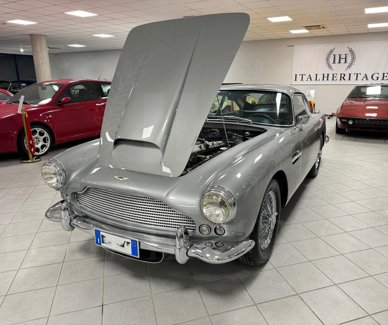 Aston Martin DB 4 SERIE II SUPERLEGGERA