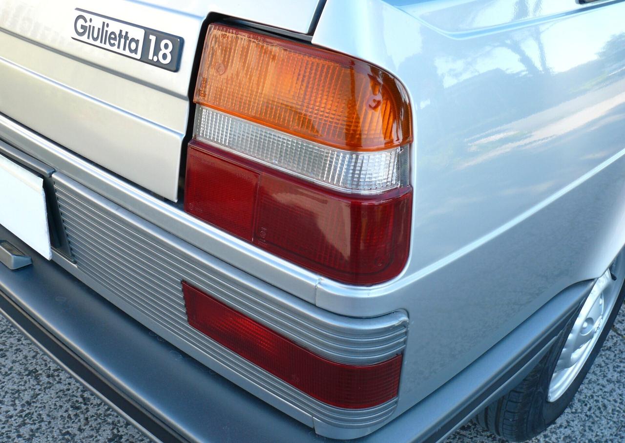 Alfa Romeo Giulietta DA CONCORSO - 1.8 L (M1305)