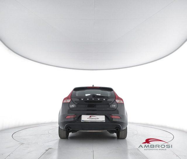 VOLVO V40 D2 - PER OPERATORI DEL SETTORE