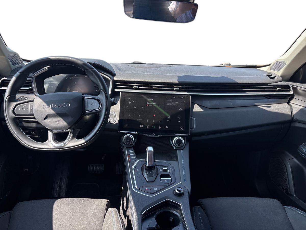 LYNK&CO 01 1.5 td phev auto