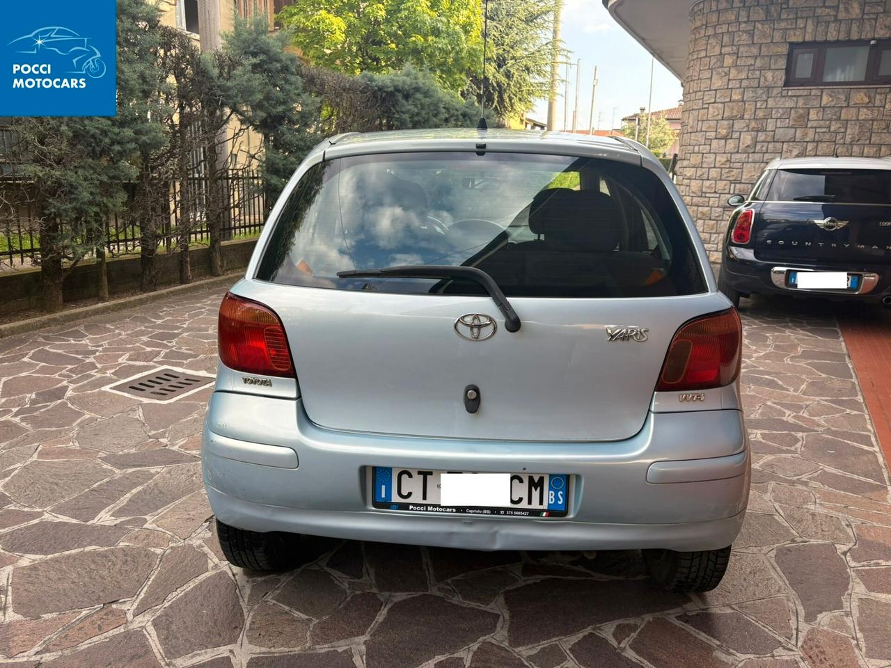 Toyota Yaris 1.0i 16V cat 5 porte Sol