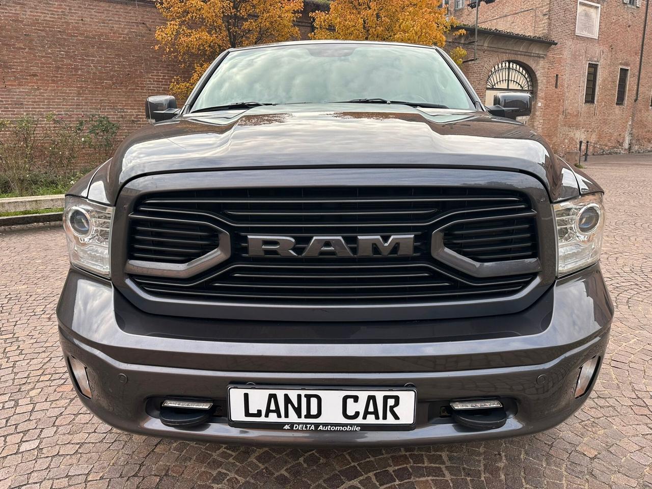 Dodge RAM 1500 5.7 V8 CREW CAB LARAMIE GPL