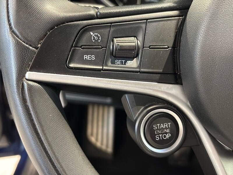 Alfa Romeo Giulia 2.2 Turbo AT8 210CV AWD Q4 Veloce