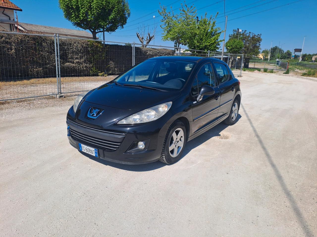 peugeot 207, 1.4 hdi ok neopatentati