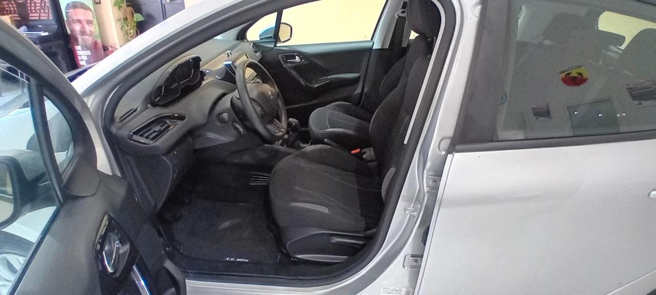 Peugeot 208 1.2 VTi 82 CV 5 porte Allure