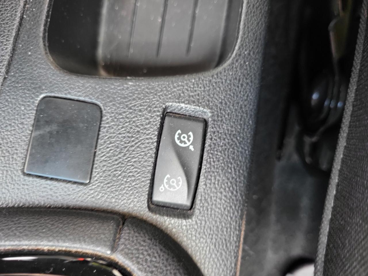 RENAULT CLIO 1,5 dCi-KM 71000-NAVI-2 REVISIONI