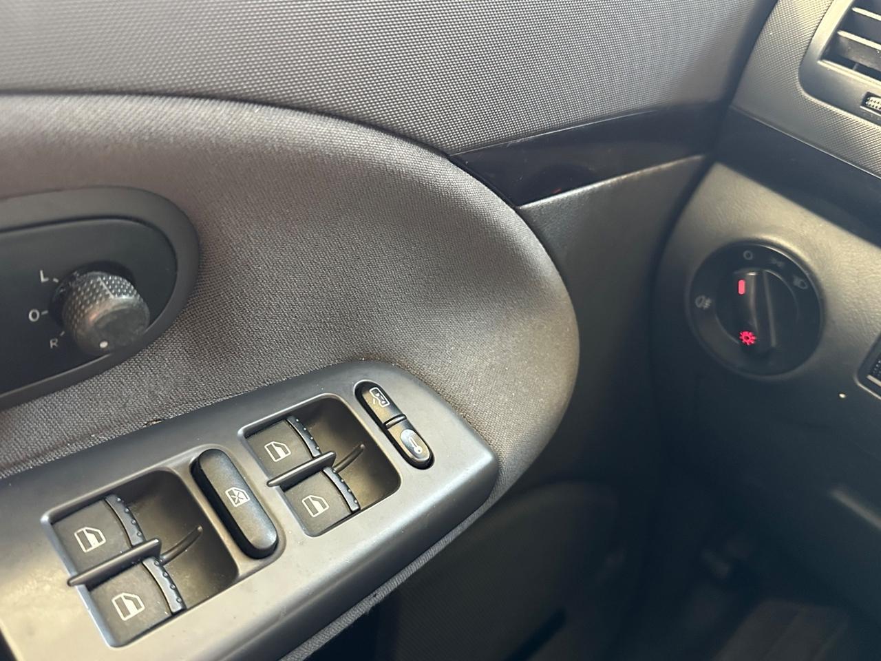 Volkswagen Sharan 2.0 GPL 116CV — 7 POSTI—
