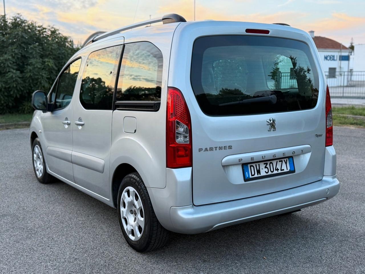 PEUGEOT PARTNER TEPEE 1.6 HDi 90CV FULL SPAZIOSA