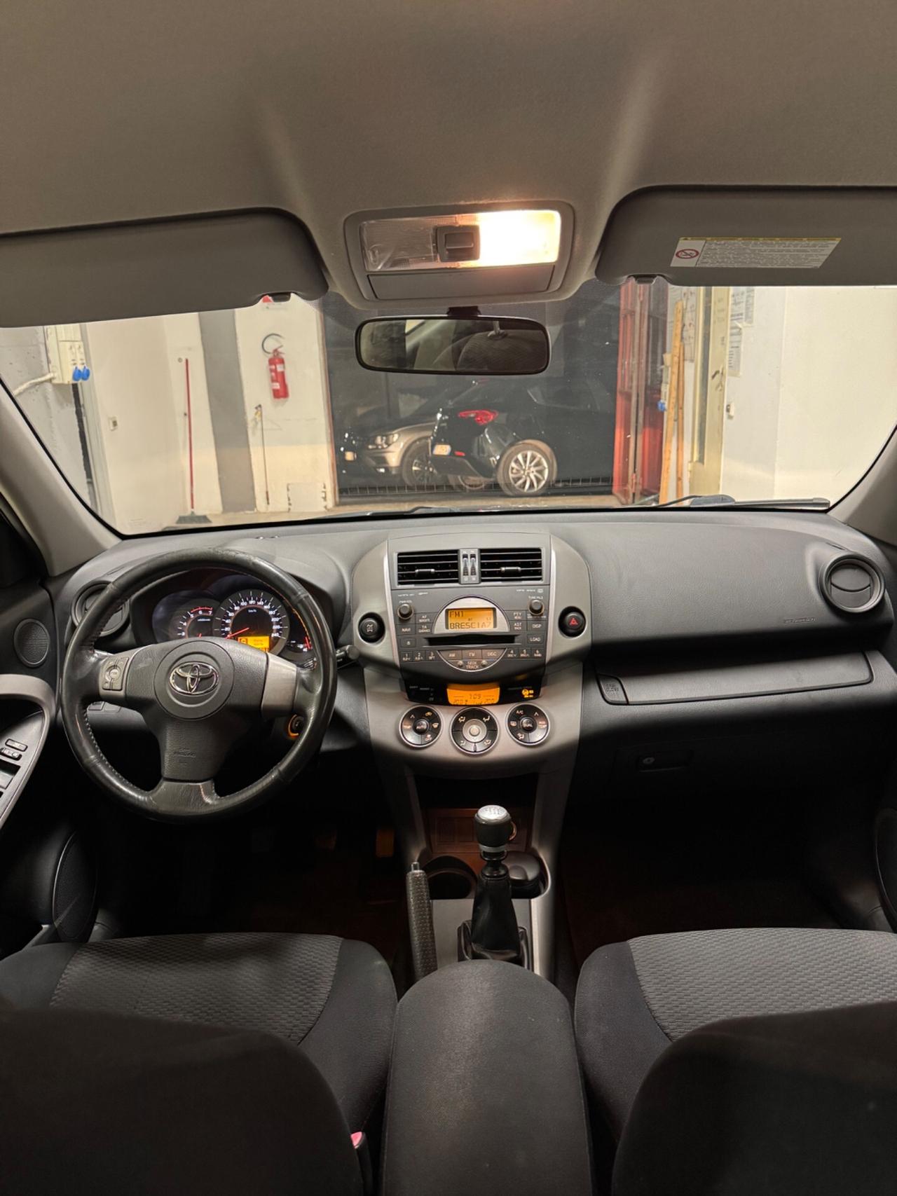 Toyota RAV 4 RAV4 2.2 D-4D 136 CV Sol