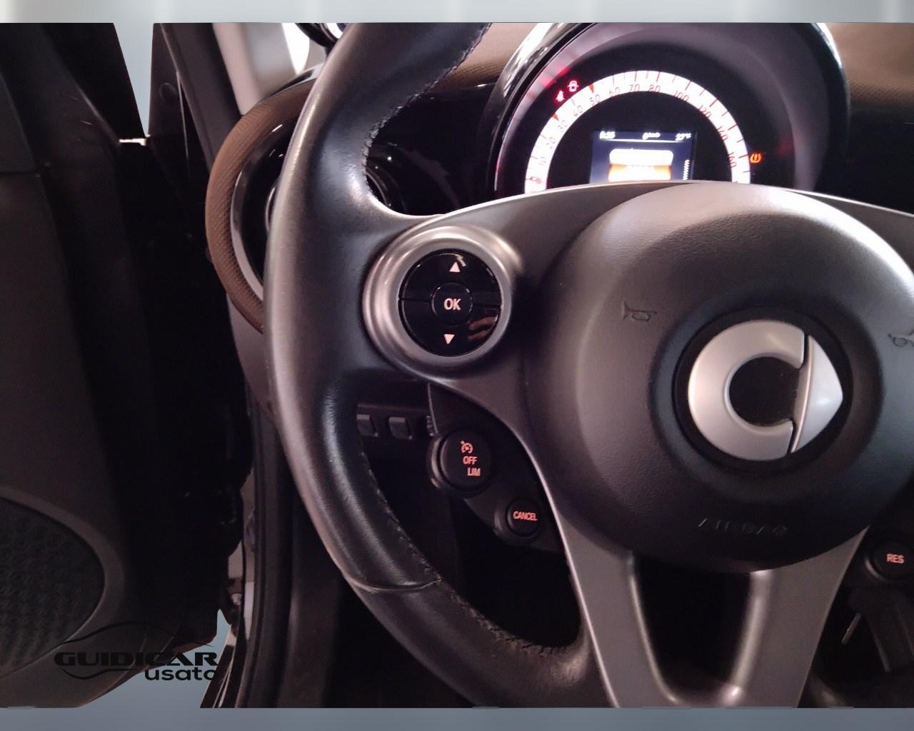 SMART Fortwo III 2015 - Fortwo 1.0 Perfect 71cv twinamic