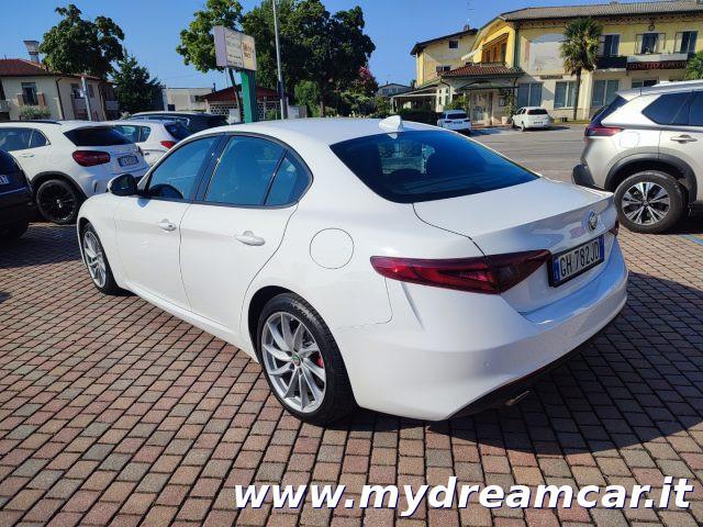 ALFA ROMEO Giulia 2.2 Turbodiesel 160 CV AT8 ROSSO EDITION