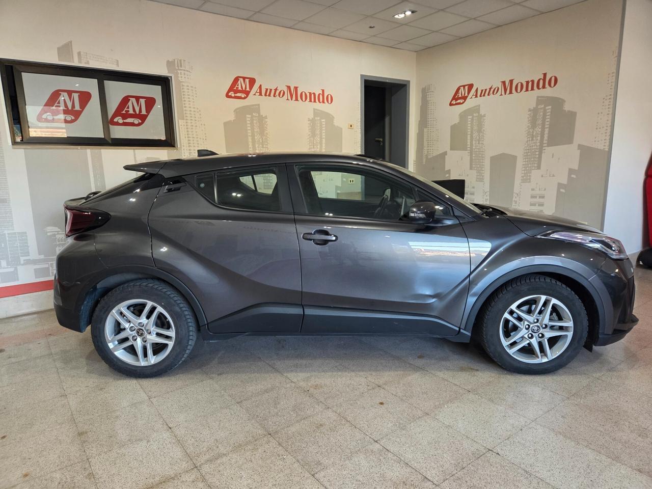 Toyota C-HR 1.8 Hybrid E-CVT Business