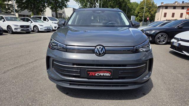 VOLKSWAGEN Tiguan 2.0 TDI 150 CV DSG Life PERMUTE UNICOPRIETARIO