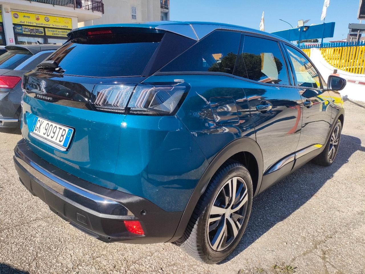 Peugeot 3008 BlueHDi 130 EAT8 Allure Pack N1 Autocarro