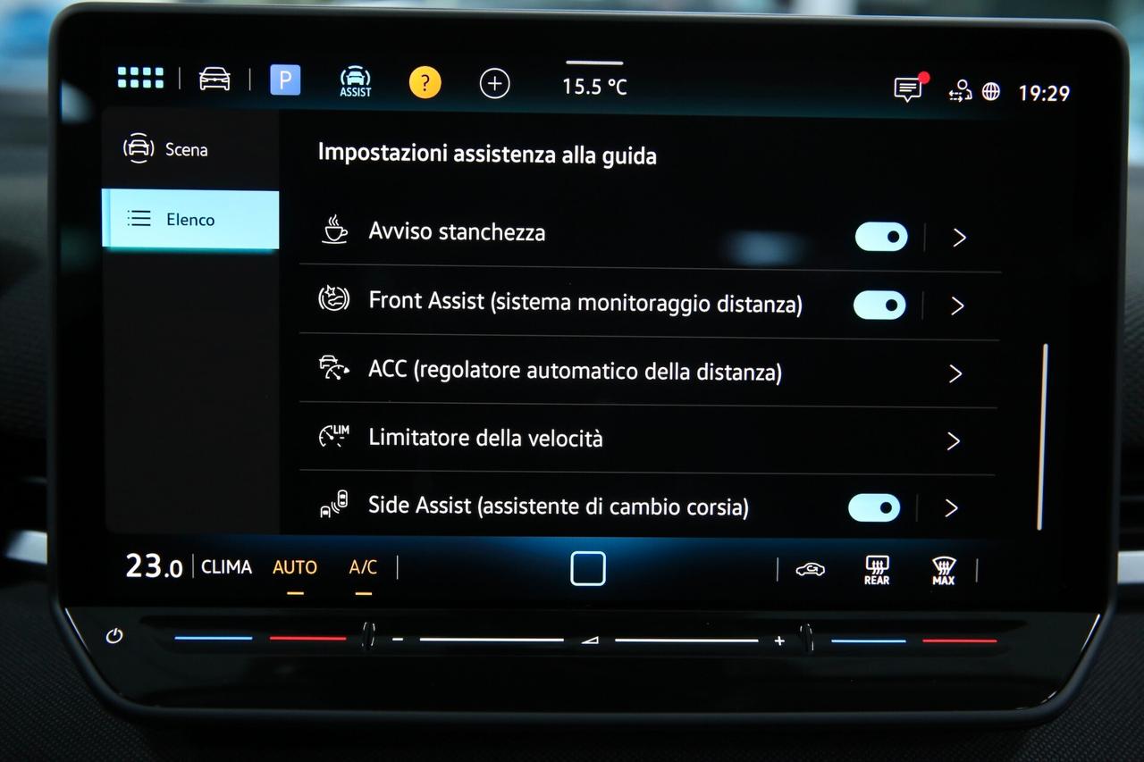 Volkswagen T-Roc 1.5 eTSI Life 115cv DSG_NUOVA 2026 KM0