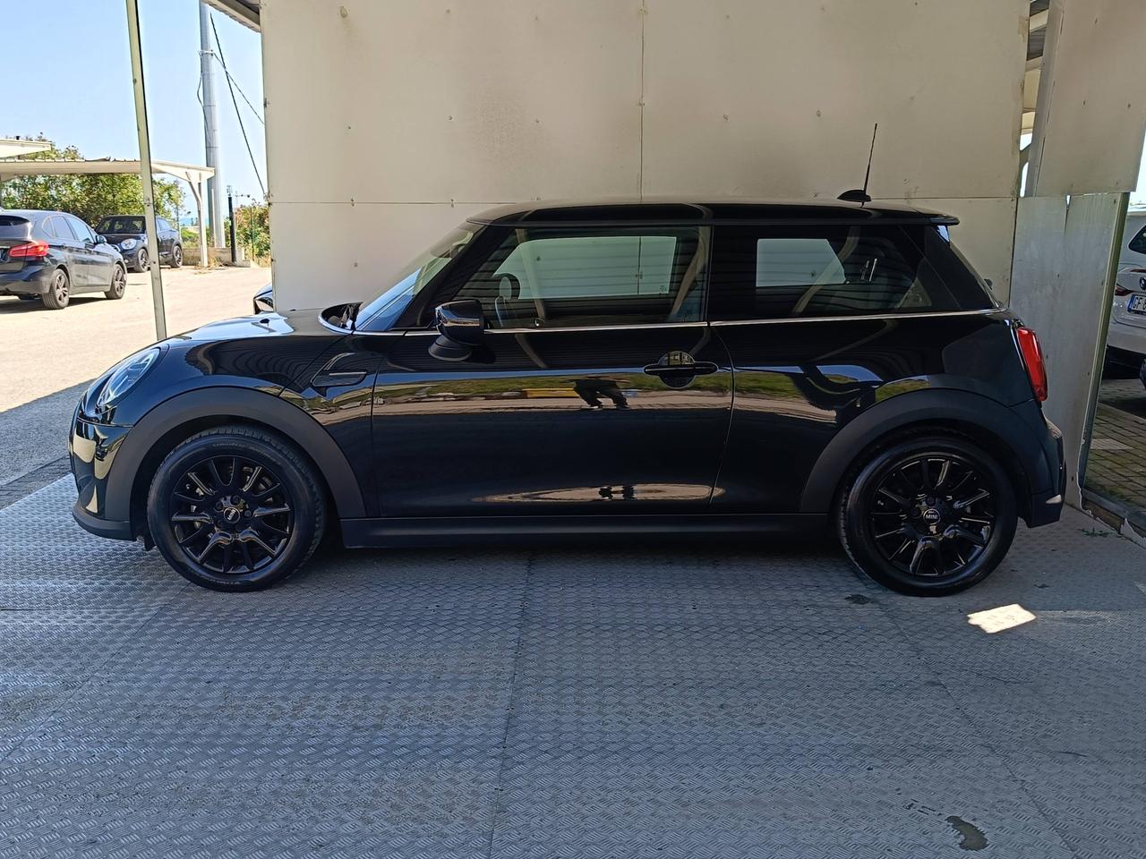 MINI Mini IV F56 2021 3p - Mini 3p 1.5 Cooper Classic auto