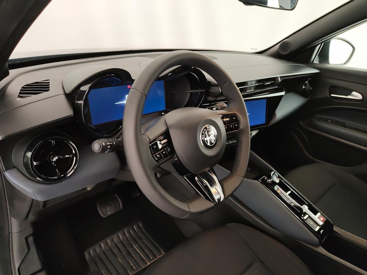 Alfa Romeo Junior 1.2 145 CV Hybrid eDCT6