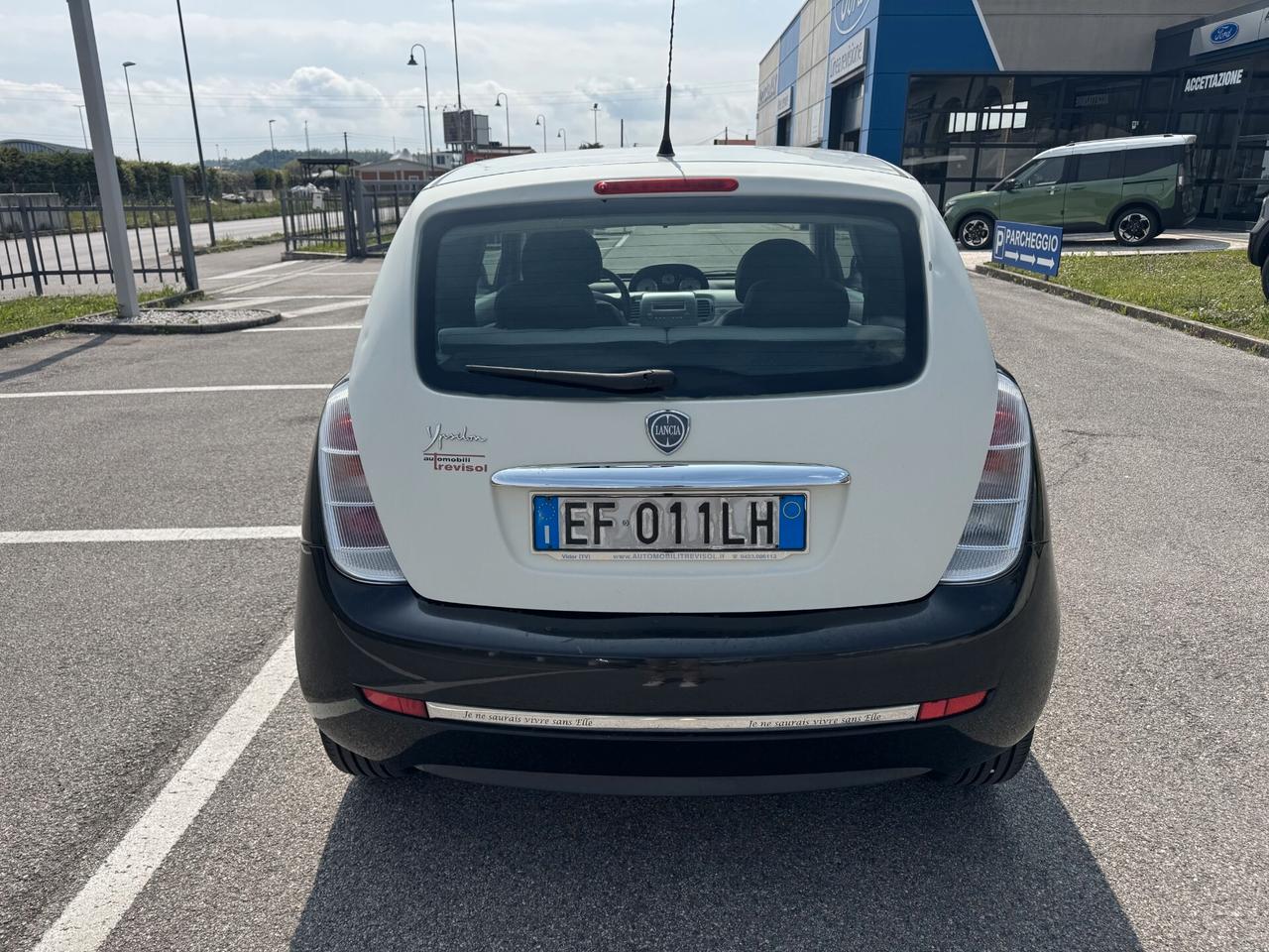 Lancia Ypsilon 1.3 MJT 75CV Elle Edition
