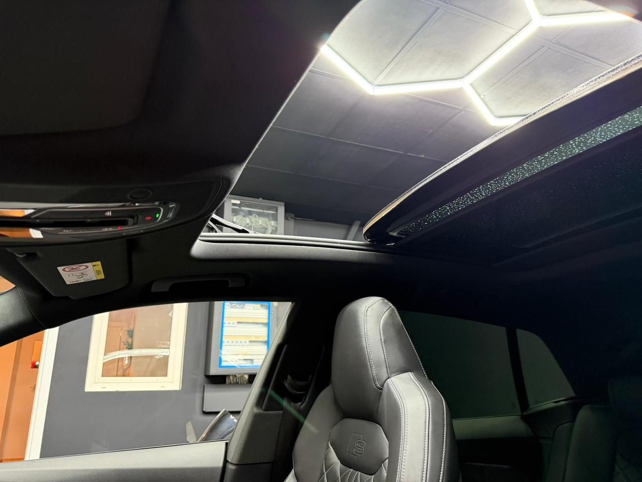 Audi Q8 3.0 TDI Mild Hybrid – 2020 – 238 CV – Full Optional