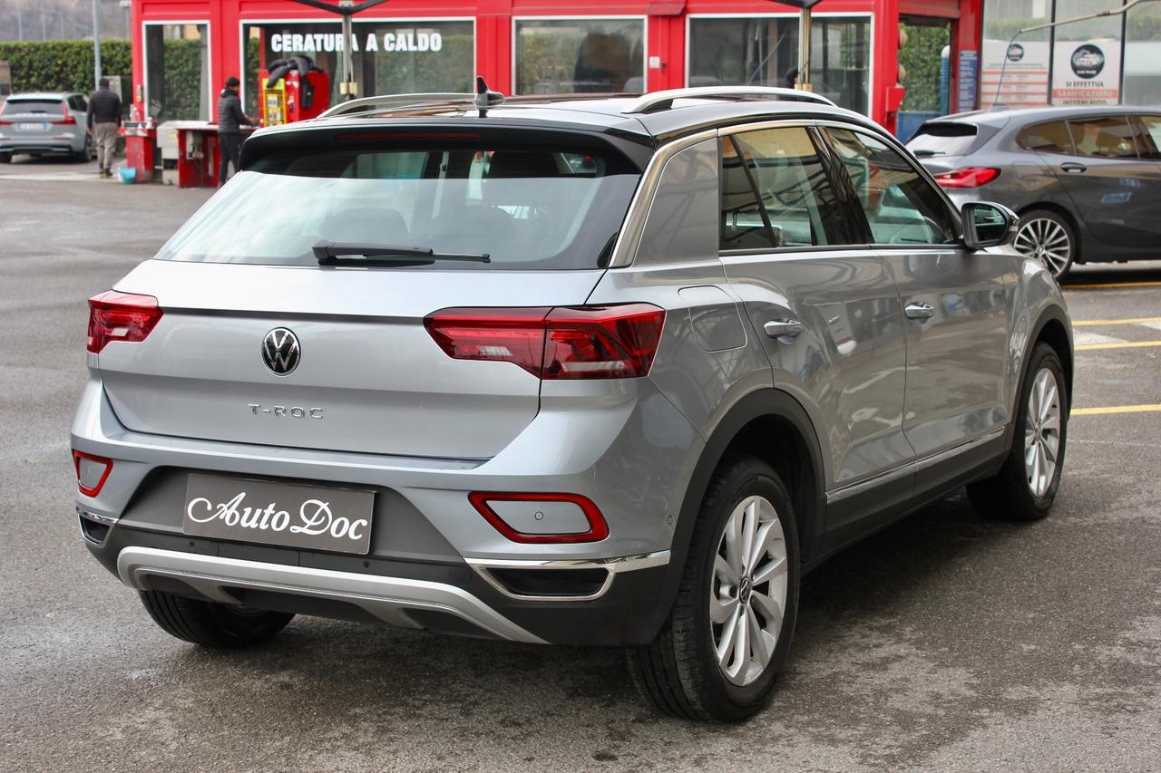 Volkswagen T-Roc 1.0 TSI Style FARI LED PERFORMANCE SENSORI