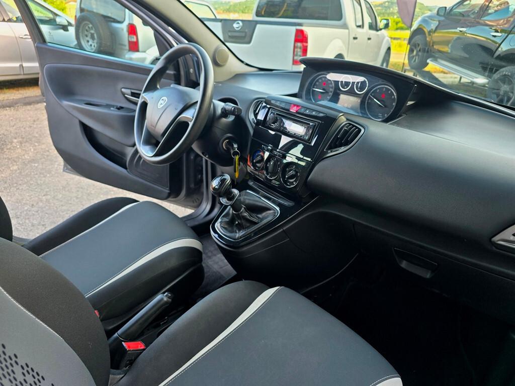 Lancia Ypsilon 1.2 69 CV GPL Ecochic Elefantino