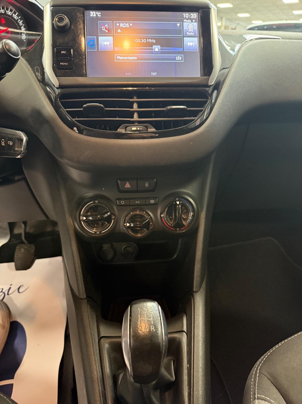Peugeot 208 PureTech 82 3 porte Active Ok Neopatentati