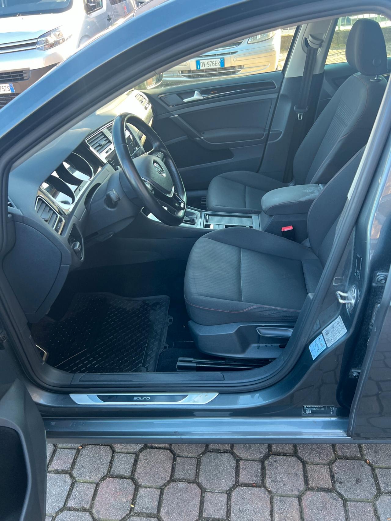 Volkswagen Golf 2.0 TDI 5p. Executive BlueMotion Technology