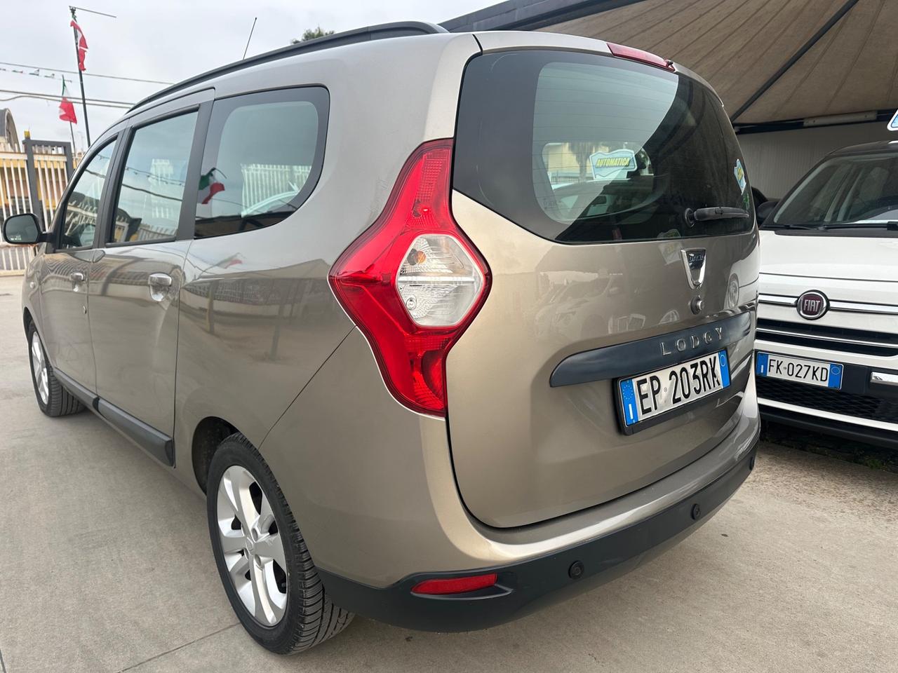 Dacia LODGY 1.5 DIESEL 2012 - SPAZIOSO, NAVIGATORE