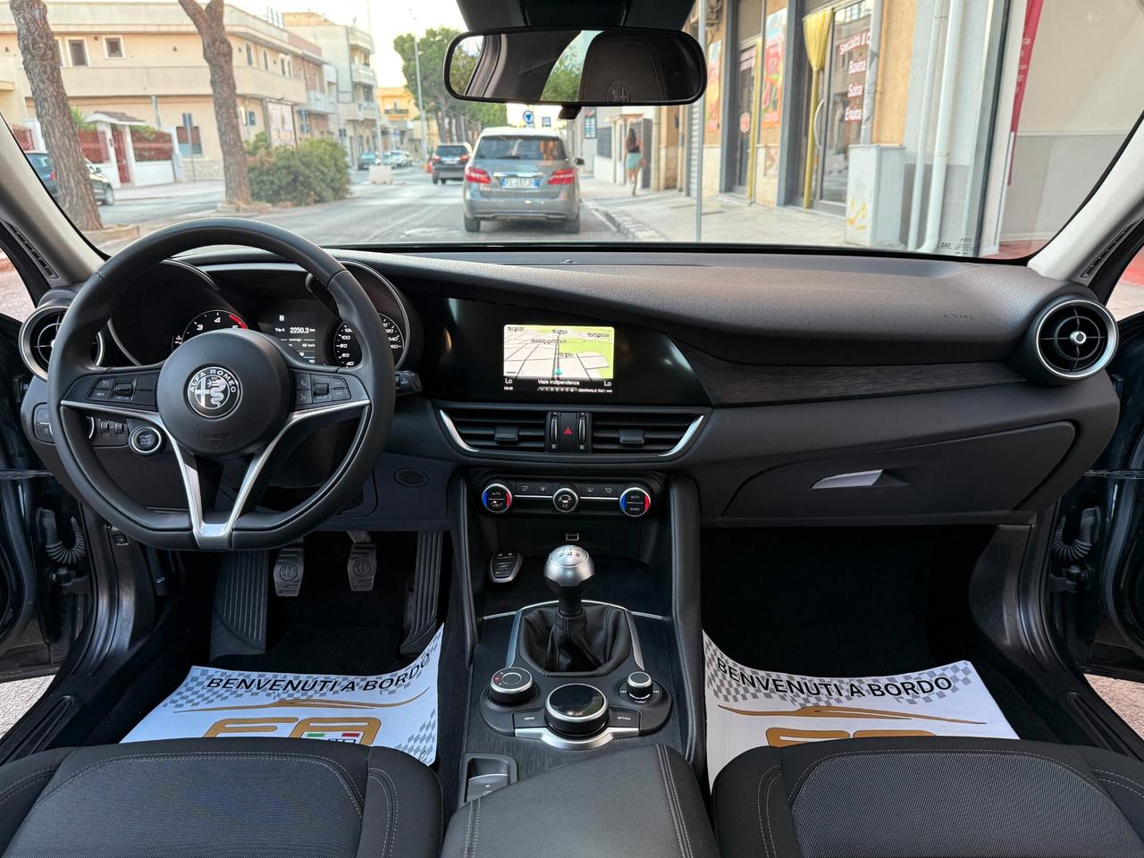 Alfa Romeo Giulia 2.2 TD 160CV NAVI LED - 2019
