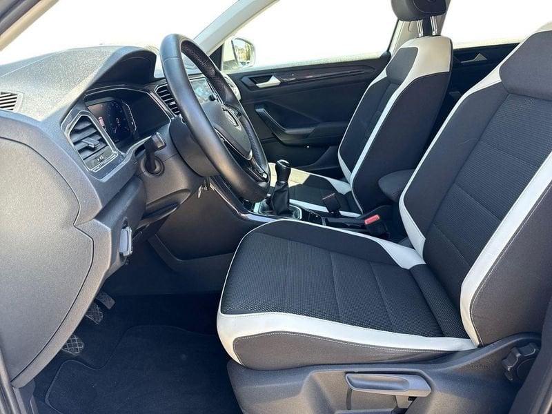 Volkswagen T-Roc 1.0 tsi Advanced