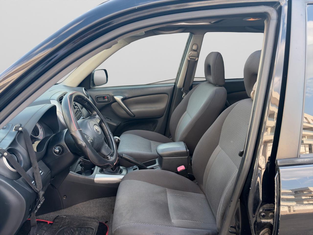 Toyota RAV 4 2.0 D-4D 4WD - UNICO PROPRIETARIO